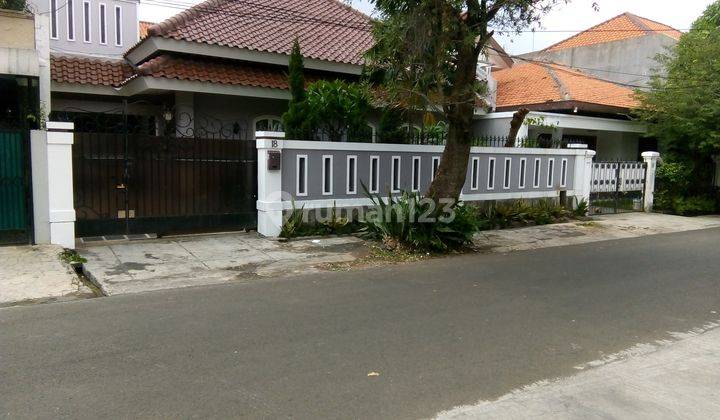 Rumah Bagus Tenang, Harga Murah di Tebet Barat Jakarta Selatan 1