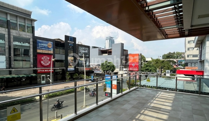 For Sale Kiosk Suitable for Office and Other Businesses