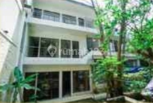Di Jual Rumah Mewah 3 Lantai 2