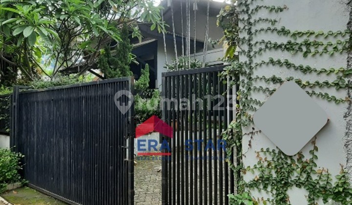 Di Jual Rumah dengan Pool Murah Nempel Patra Kuningan di Menteng Dalam Jaksel.