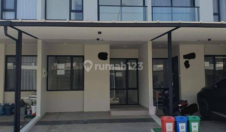 Dijual Rumah Florida Pik 2 4,5 X 12,5 2 Lantai Baru Kosong 3 Kt 2