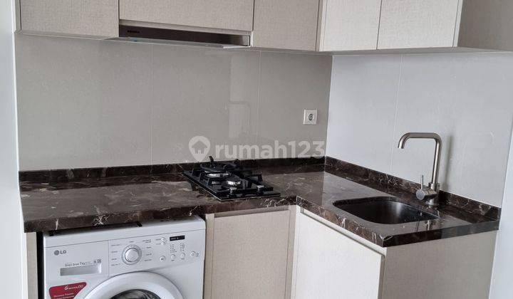 Disewakan Apartemen Puri Mansion 3 BR Semi Furnished Bagus Murah 2