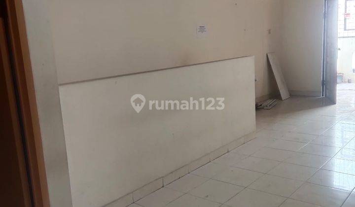 Disewakan Rumah 4KT Teluk Gong Penjaringan Jakarta Utara 3 Lt  2