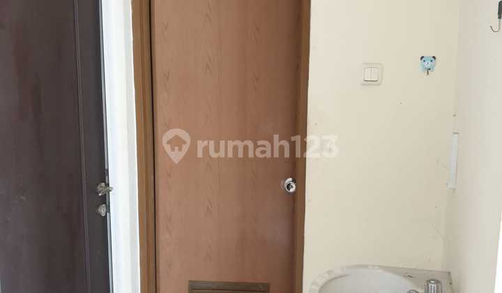 Dijual Rumah Hoek Grand Cibubur Country Gunung Putri Bogor SHM 2