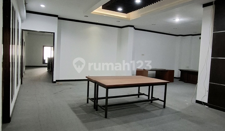 Premium Furnished Office Rent in Gubeng, Surabaya