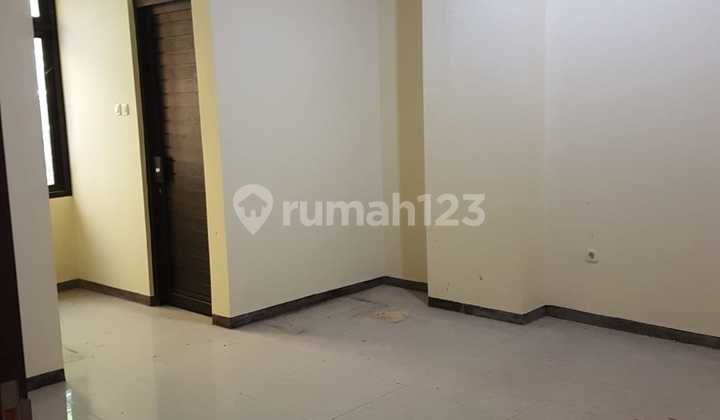 Ruko Dijual 3 Lantai Strategis Jl Wiromargo Klojen Malang