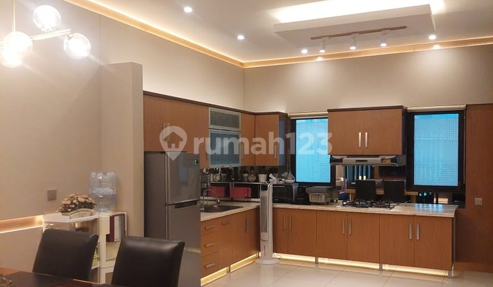 Rumah 2 Lantai Semi Furnished di Gunung Batu 2