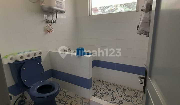 Rumah Bernuansa Villa di Dago Halaman Luas, View Kota Bandung 2