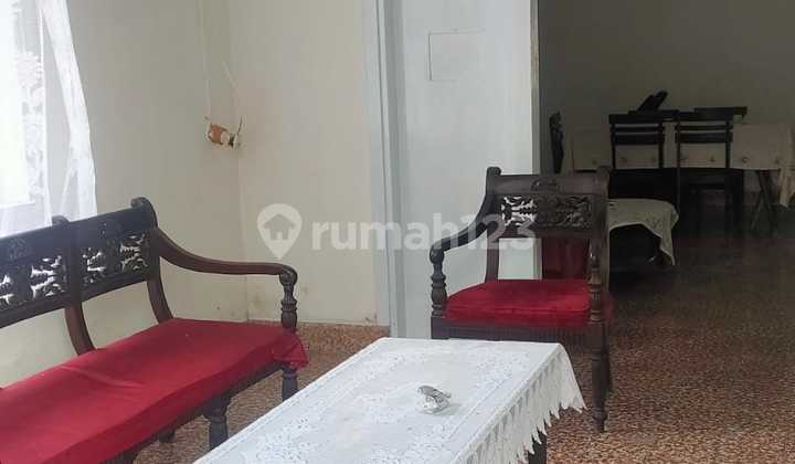 Rumah Bangunan Belanda di Jalan Cilaki Bandung Rumah Bangunan Belanda di Jalan Cilaki Bandung