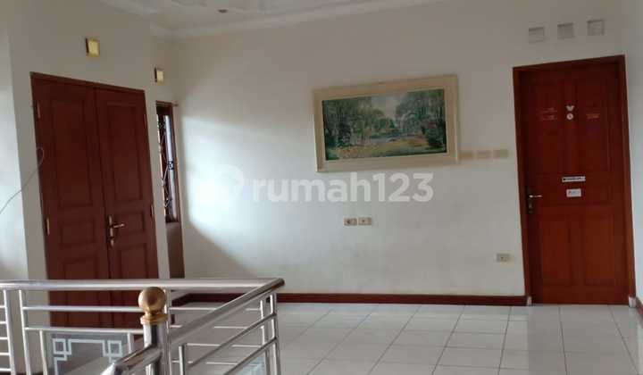 Comfortable 2-Storey House in Sadang Sumur, Dago, Bandung 2