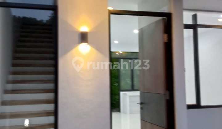 Rumah Baru 2 Lantai Desain Modern di Leuwi Sari Bandung 1