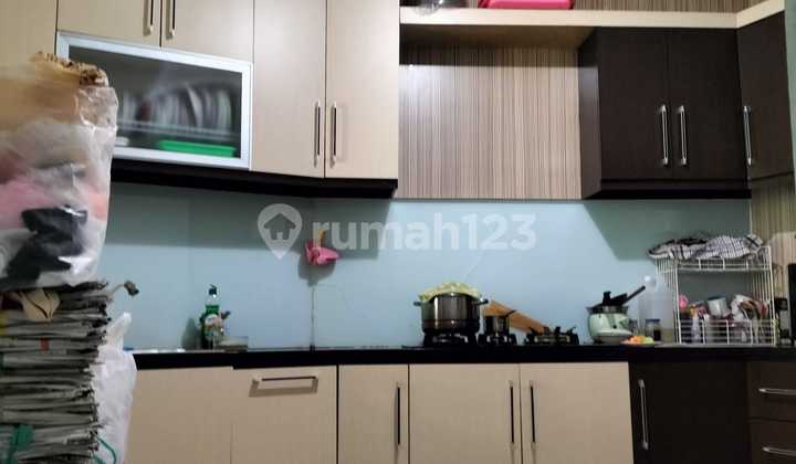 Rumah 2,5 Lantai di Komplek Surya Setra  2