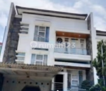 Rumah Mewah Full Furnished di Komplek Singgasana Pradana, Bandung Rumah Mewah Full Furnished di Komplek Singgasana Pradana, Bandung