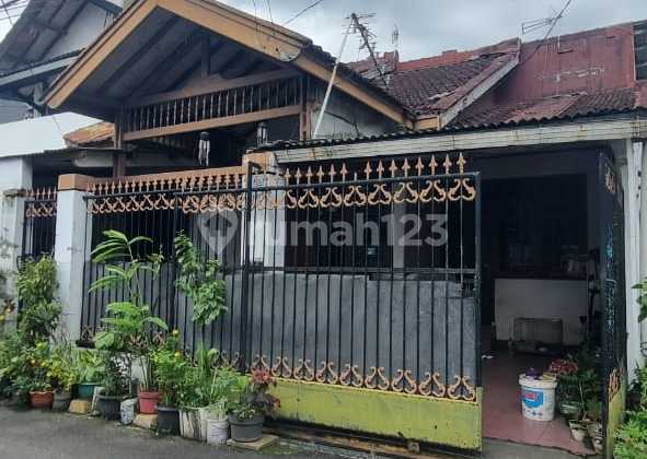 Rumah Posisi Langka di Taman Cibaduyut Indah Bandung Rumah Posisi Langka di Taman Cibaduyut Indah Bandung