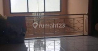 House and Business Place in the Strategic Location of Rajawali Wing, Bandung