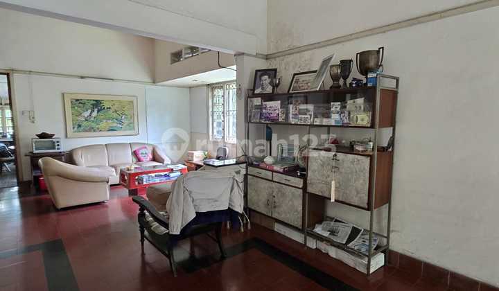 Dutch Heritage House C in Riau Wing Bandung 2