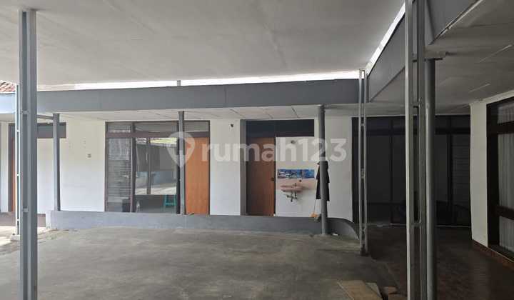 Bangunan Strategis Cocok untuk Cafe atau Resto di Sayap Burangrang Bangunan Strategis Cocok untuk Cafe atau Resto di Sayap Burangrang