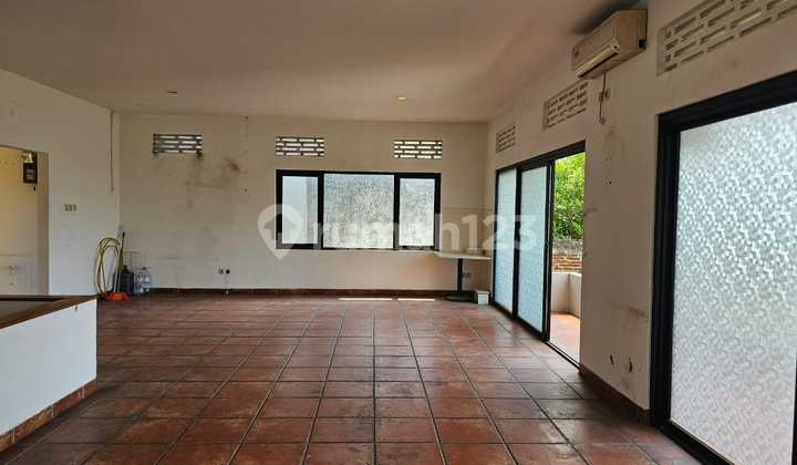 Rumah Hitung Tanah di Kota Baru Parahyangan -Cluster Jingganagara, View Danau