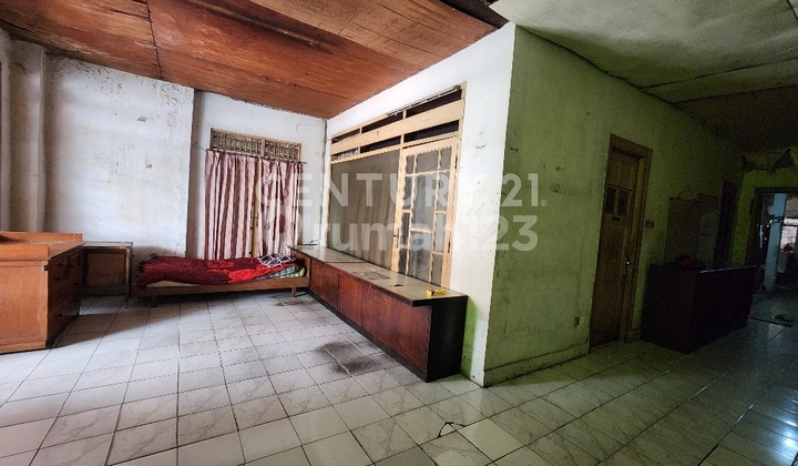 Rumah Lama Di Lokasi Strategis Dijual Di Menteng, Jakpus Rumah Lama Di Lokasi Strategis Dijual Di Menteng, Jakpus
