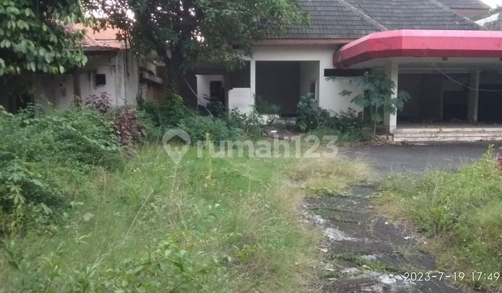 Harus Terjual !!. Rumah Tua Hitung Tanah di Menteng cocok dibangun gedung kantor