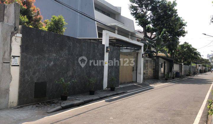 Rumah Disewakan di Menteng, Cocok untuk Silent Office 1