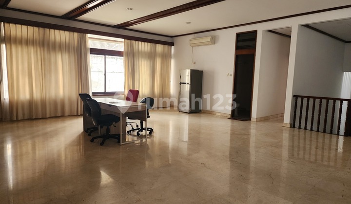 Rumah Tinggal Cocok Untuk Kantor Dekat Megakuningan 2