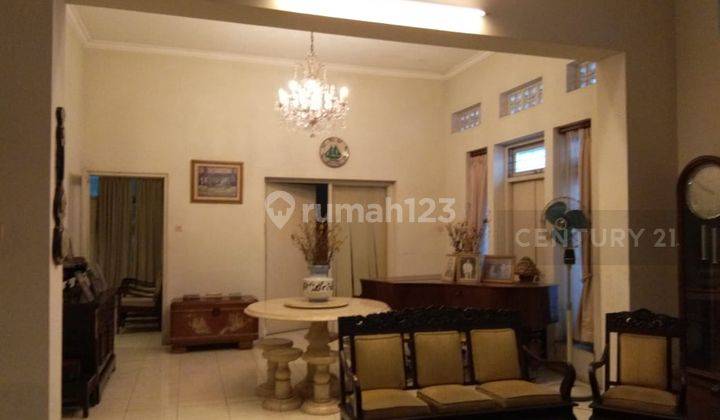 Dijual Rumah Lama Di Lokasi Strategis Di Menteng, Jakarta Pusat 1