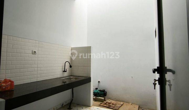 Rumah siap huni DP 0% langsung akad pinggir jalan raya Deket tol  2