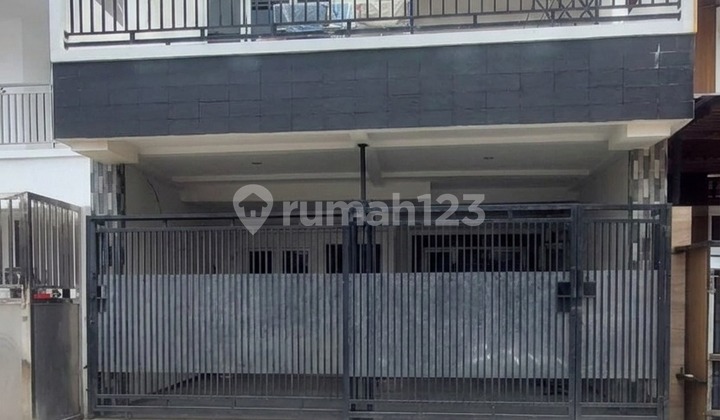 Rumah Bagus 2 Lantai di Sunter Lokasi Strategis Rumah Bagus 2 Lantai di Sunter Lokasi Strategis