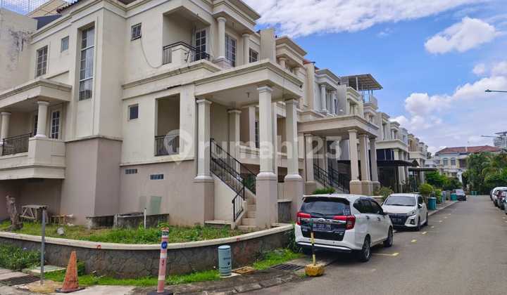 nice 3-story house in kelapa gading