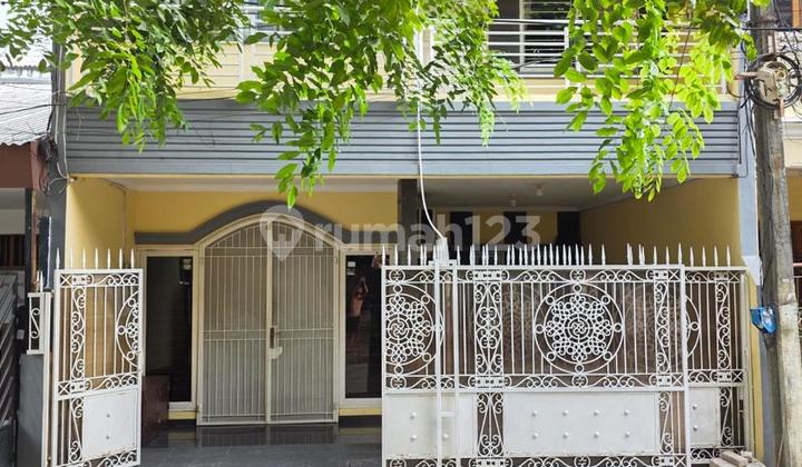 Selling a nice 3-story house in Sunter