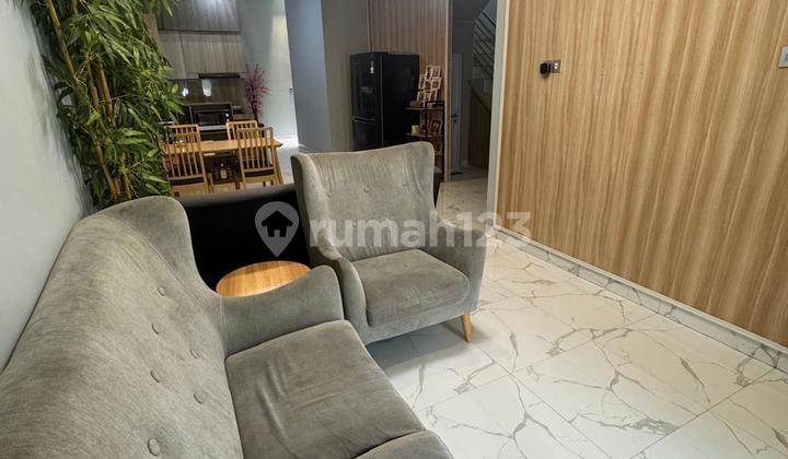 Rumah Bagus 3 Lantai di Kelapa Gading