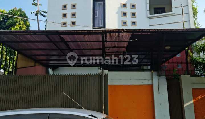 Rumah Bagus 2 Lantai di Sunter