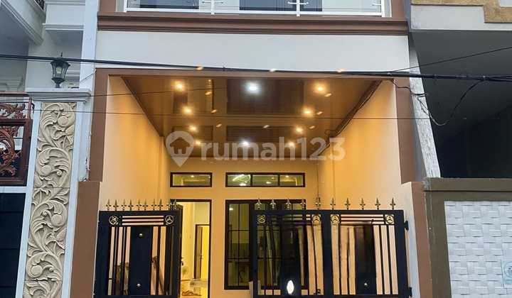 rumah baru bagus 2 lantai jual cepat di swasembada tanjung priok