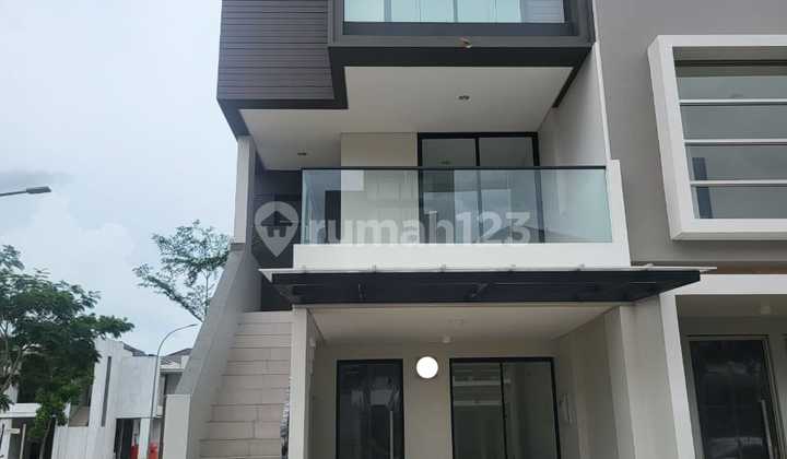 Termurah Dijual Rumah Golf Island Pik 5x15 3 Lantai Ready Unit