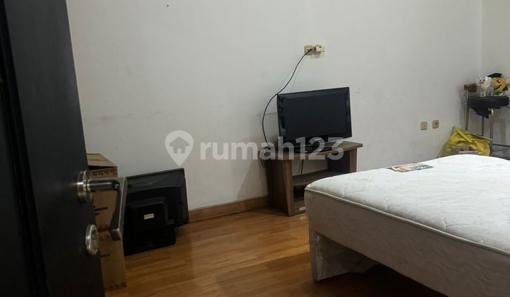 For Sale Semi-Furnished House Pik1 Grisenda 10x20 3 Floors 2