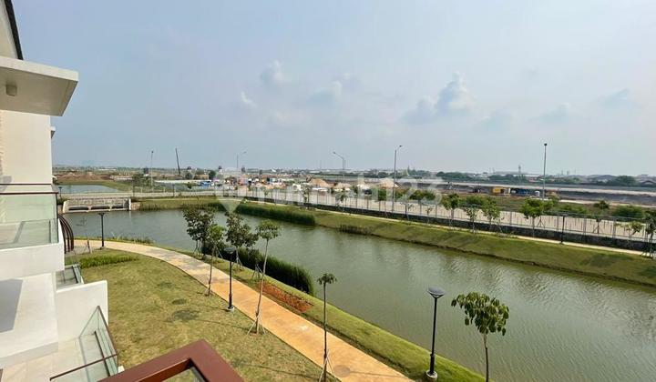 Rumah PIK 2 View Danau Ukuran 10x25 2,5 Lantai DISEWA Kosongan