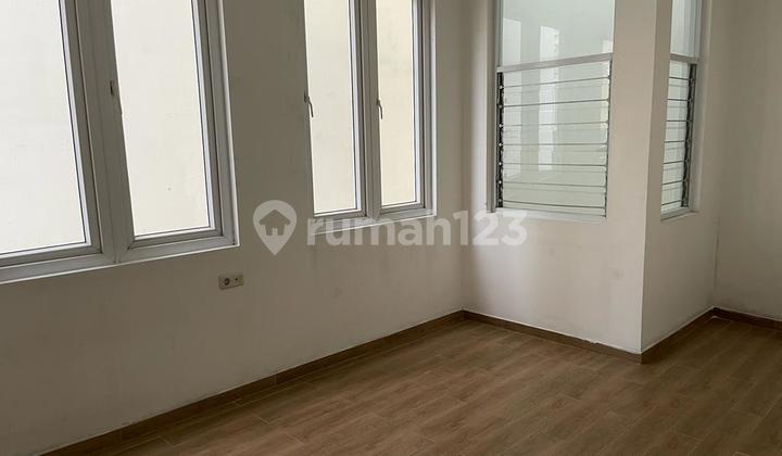 Rumah 3 Lantai Pik Layar Permai Full Marmer 8X15 Bangunan Sendiri 2