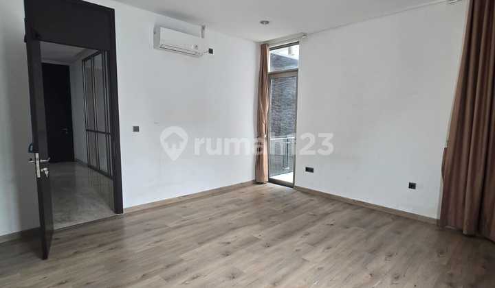 Rumah Golf Island Pik Cluster Golf 10X25 AC 5 Full Gorden Ready 2