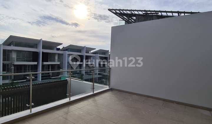 Rumah Golf Island Pik 10X30 View Golf Brand New bisa Cicil/Kpr