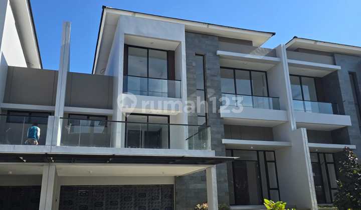 Rumah Pik 2 Ukuran 12X20 Kosongan 2,5 Lantai Jarang Ada 4 Kamar