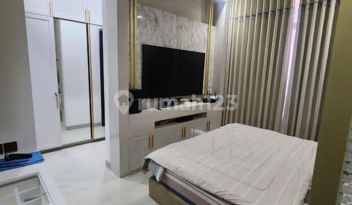 Rumah PIK 2 Tahap 2 8x15 Full Furnish Interior Tinggal Bawa Koper