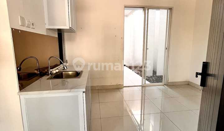 For Rent Brand New 2-Storey House in Mutiara City, Sidoarjo, Near Lippo. 2