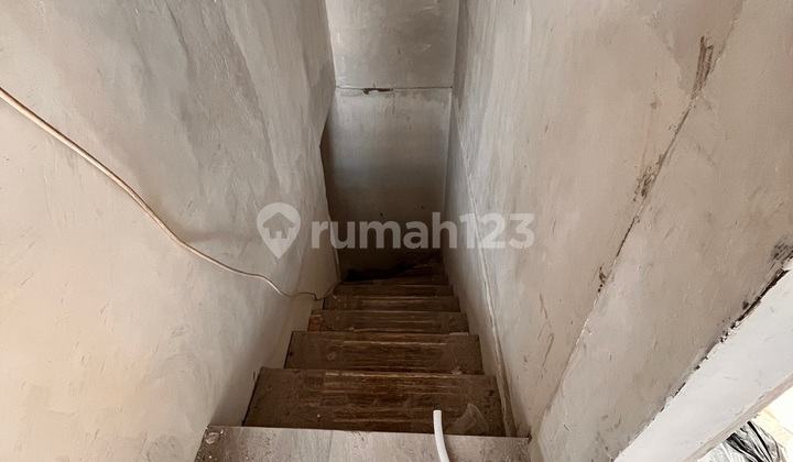 Dijual Rumah 2 Lantai Baru 3Kt Ploso Timur Surabaya 2