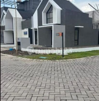 Disewakan Rumah Gress Pojok Surya Breeze Garden Dekat Stasiun Kereta Gedangan Karangbong Sidoarjo bisa Bulanan 2