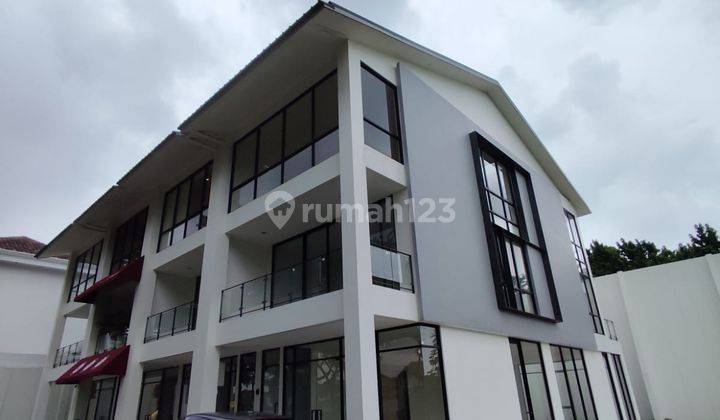 tampak depan ruko siap huni di lippo