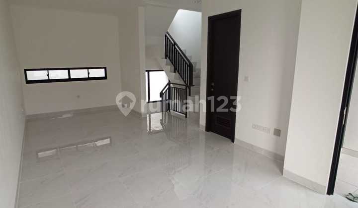 Disewakan Rumah 3 Lantai Golf Island 5X15 AC 4 Unit Siap Huni 2