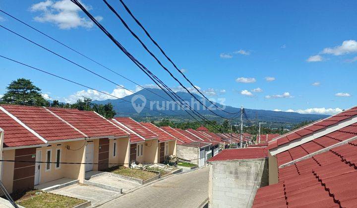 Rumah milenial di Sukabumi tidak jauh dari Jakarta. Dekat Stasiun dan Tol  2