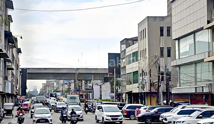 Dijual Ruko Bisnis Semi 5 Tingkat Jl.Thamrin Sederetan Pasar Rame 2