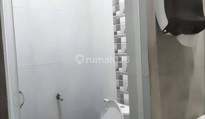 kamar mandi ruko gandeng cbd polonia (ex.cafe/resto)fullfurnished